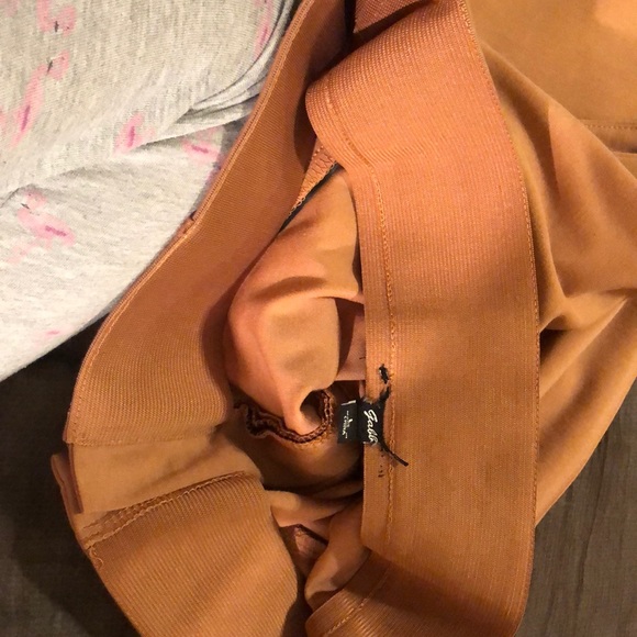 Women,s pent size L - Picture 13 of 15